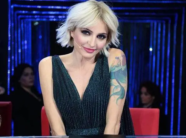 Amici 18, anche Veronica Peparini dice la sua sulla proposta della Bertè