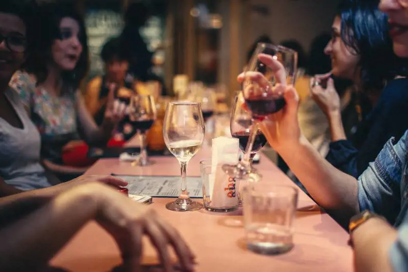 Celiachia, adolescenti preoccupati per la vita sociale