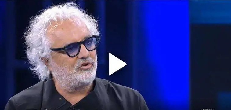 "Milionari senza fare un ca...". ​Briatore affonda il mondo Ferragni