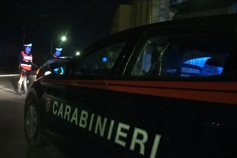 Milano, disabile pestato: "Stava guardando troppo"