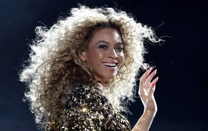 "Ho patito la fame dopo la nascita dei gemelli". Beyoncé e la dura vita da stella del pop 