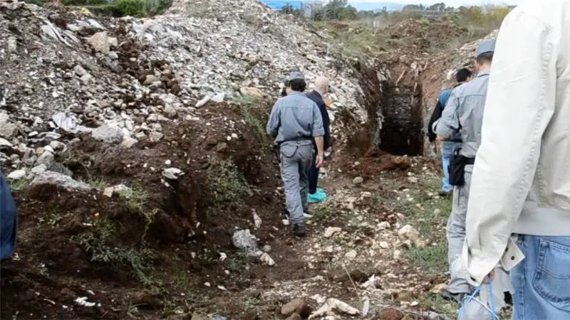Viaggio nella discarica abusiva più grande d'Europa, tre anni dopo
