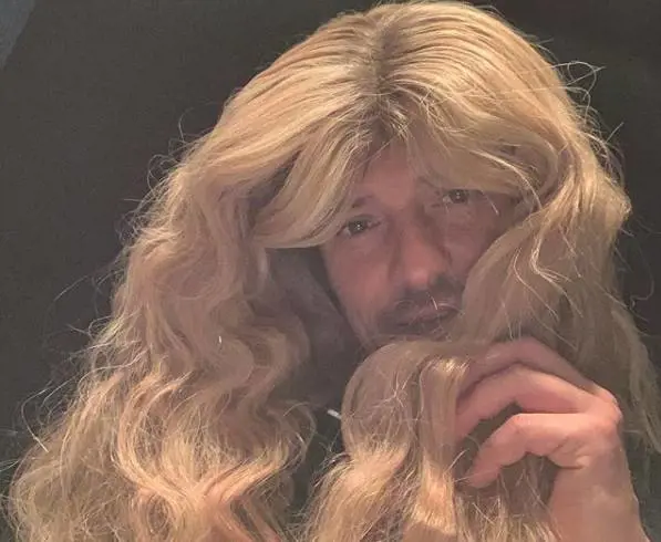 Katy Perry irriconoscibile e Orlando Bloom ne fa la parodia