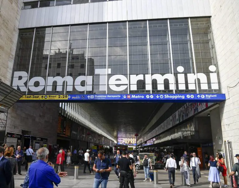 Lettone trovato con oltre 14 chili di argento alla stazione Termini