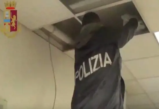Oltre 2 quintali di droga sequestrati in autofficina