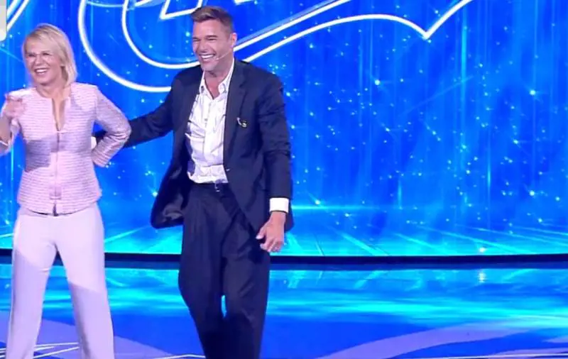 Amici: Ricky Martin darà forfait, l'annuncio inaspettato