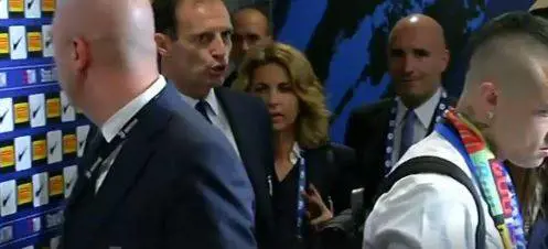 Allegri risponde male al capo ufficio stampa della Juventus: "Qui comando io"