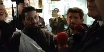 Blitz vegano al macellaio: "Noi non siamo assassini"