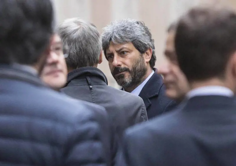 Terrorismo, Fico ricorda le vittime delle stragi: "La democrazia non ceda alla legge del taglione"