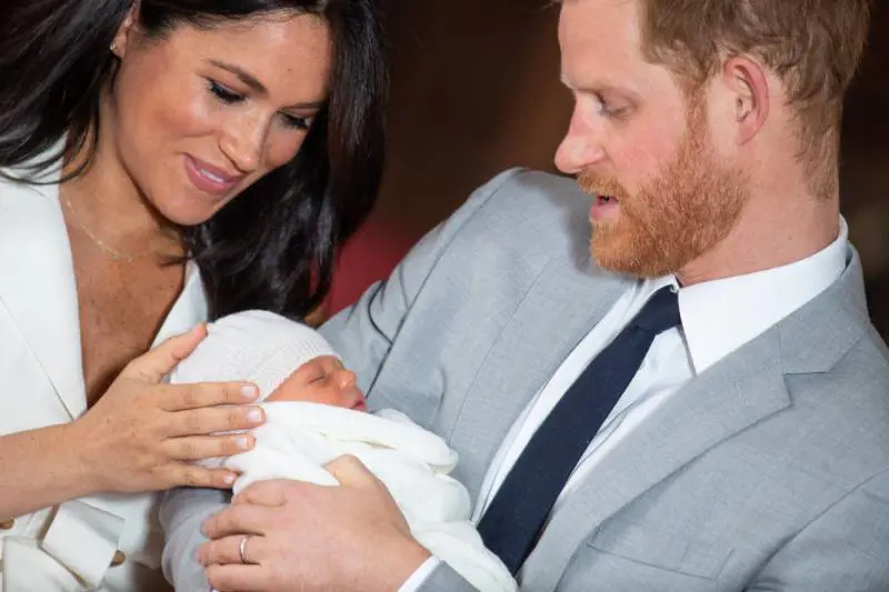 Ma perché quel collier di Meghan? I segreti dietro la scelta di Markle