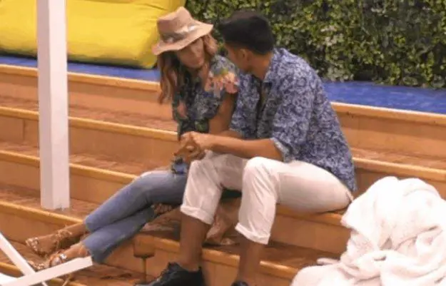 Gf, la rivelazione piccante di Gianmarco Onestini: "Guendalina mi toccava mentre eravamo sdraiati"