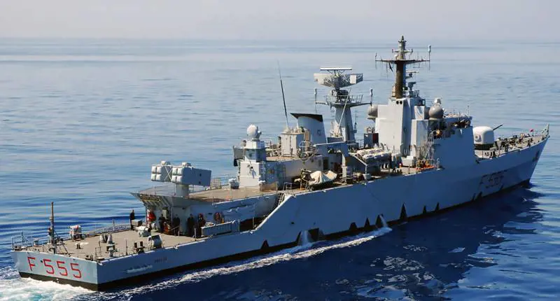 "Multe alle Ong inapplicabili": vertici militari contro Salvini