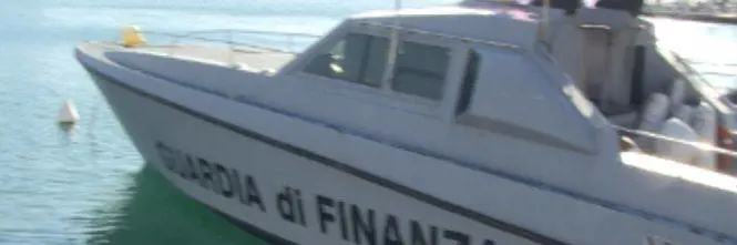 Maxi sequestro di droga al largo del Salento
