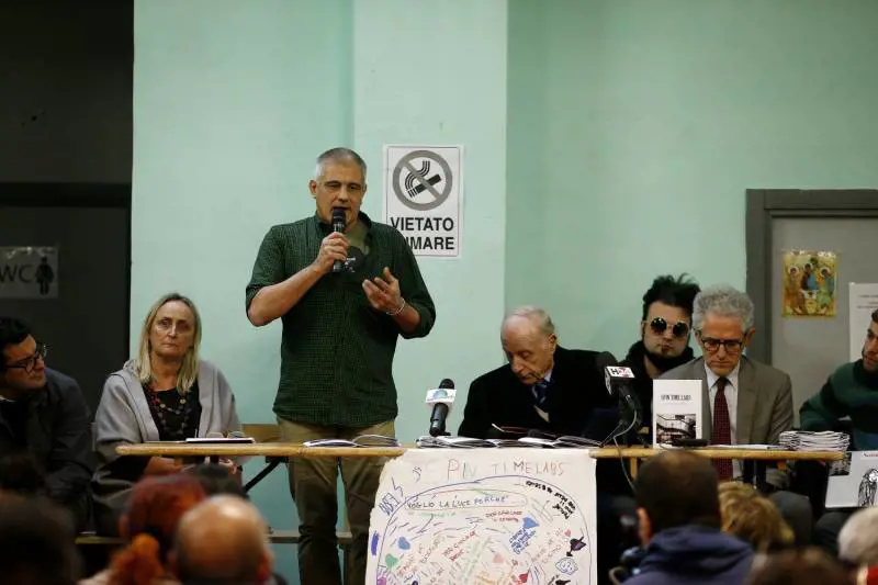 L'ultimo delirio di Tarzan: "Meloni fascista e schifosa"