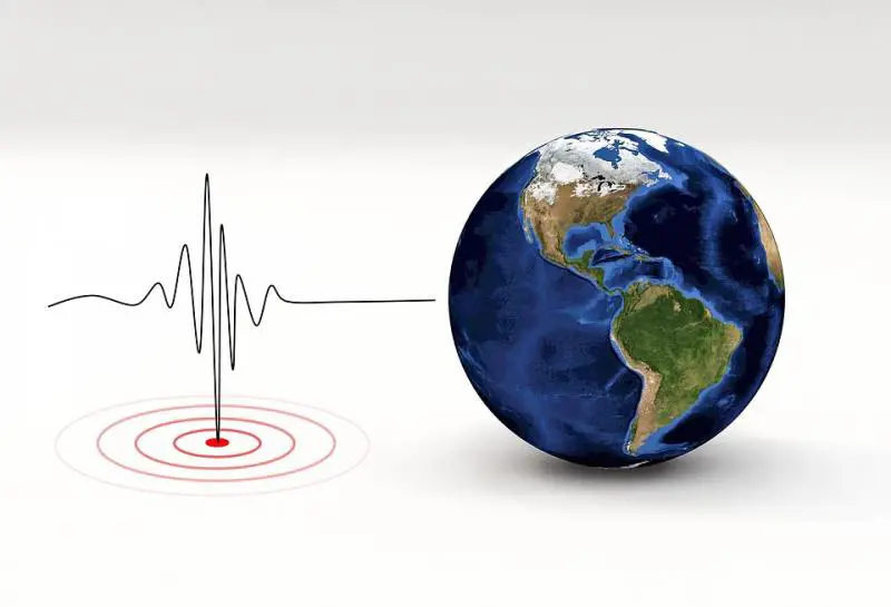 Allarme dei geologi: la terra dell'Atlantico si sta aprendo