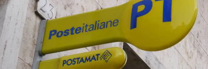 Rapina all'ufficio postale: malvivente preso a cazzotti da un richiedente asilo