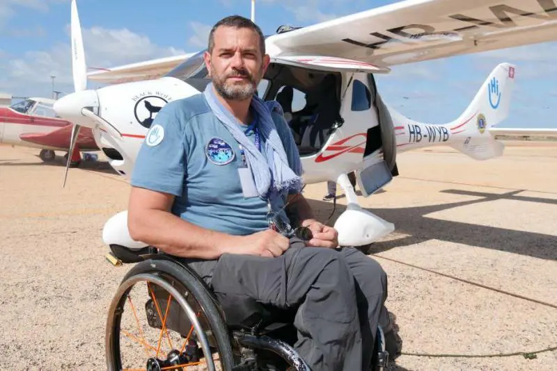 Salva l'allievo dall'incidente. Il pilota (disabile) è un eroe
