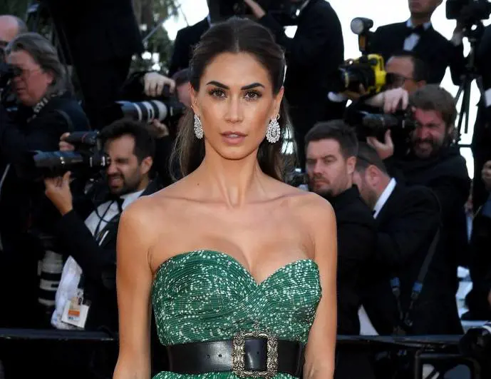 Melissa Satta si è fidanzata? Spunta un anello all'anulare sinistro