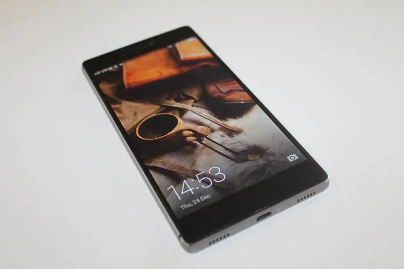 Avete lo smartphone cinese? State tranquilli (ma per poco)