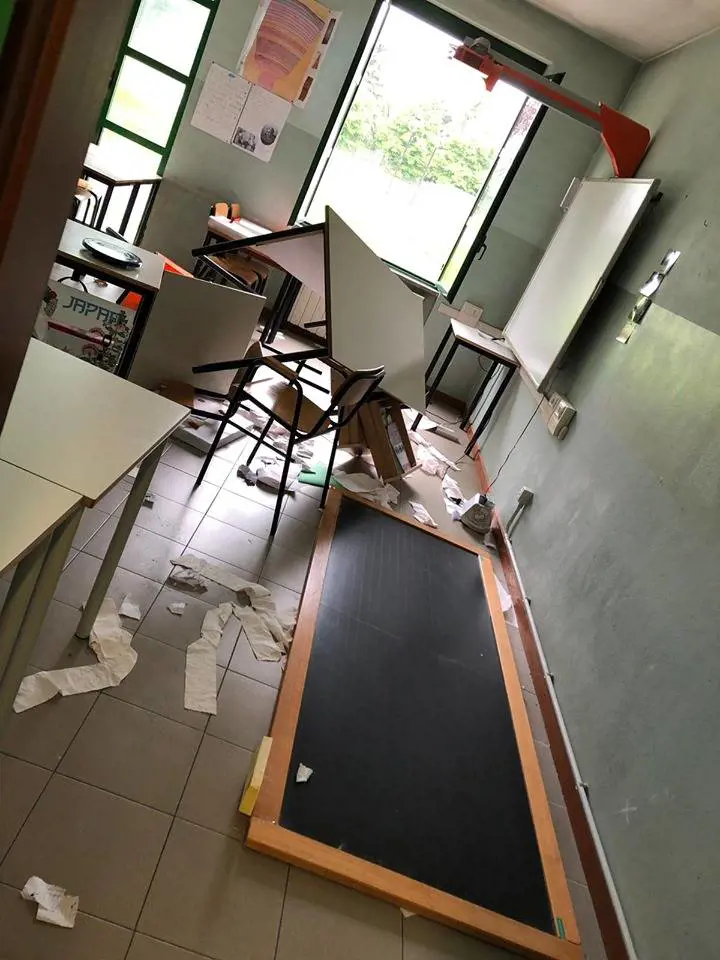 I vandali devastano la scuola, il sindaco: "Idioti del terzo millennio"