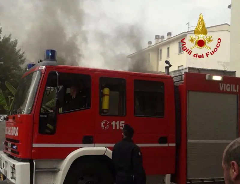 Incidente sull’A7: 22enne muore carbonizzato sotto un tir vicino Tortona