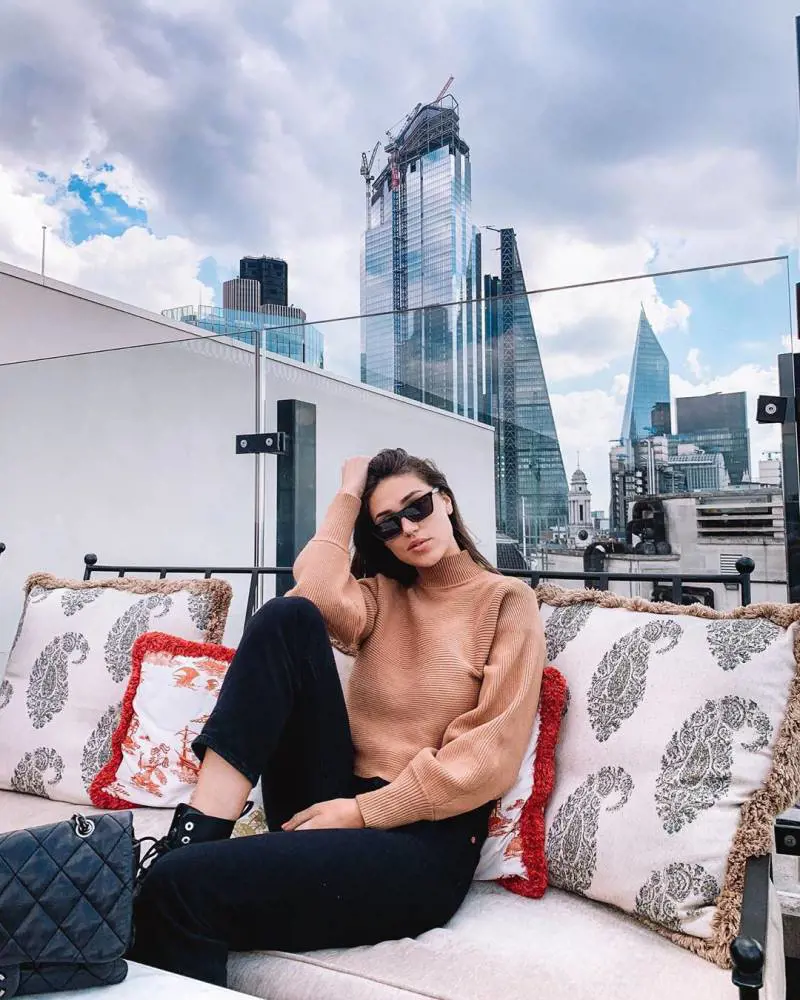 Cecilia Rodriguez esagerata su Instagram: lato B da urlo