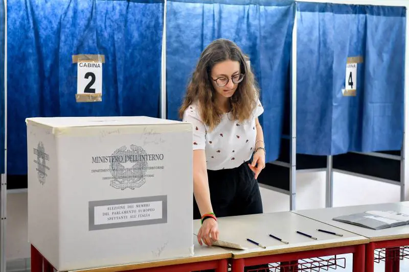 Doppia sconfitta per il centrosinistra in Sardegna