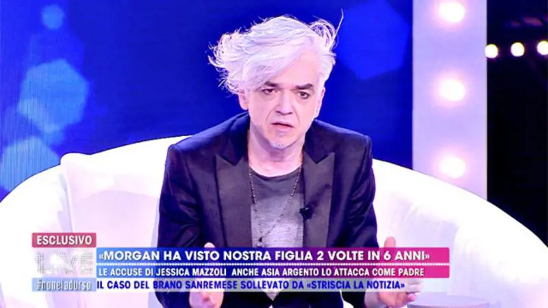 Morgan si sfoga: "Non avrò più casa, dormirò sul marciapiede come un cane"