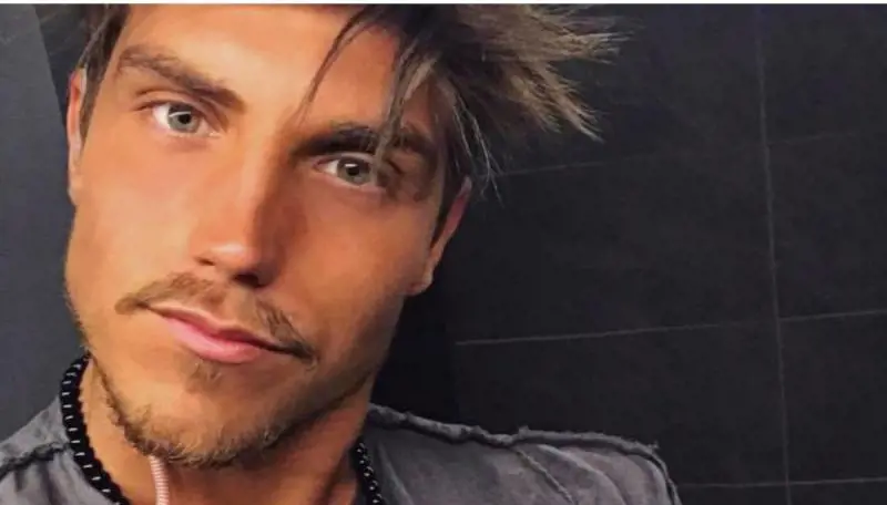 Gf, Daniele vicino a Martina per i 100mila euro? Lui sbotta: "Cene e benzina li pago io"