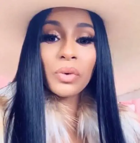 Cardi B regala bracciali da 80 mila dollari alla figlia di 10 mesi