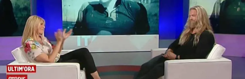 "Da ragazzino mi chiamavano coniglio". Il ballerino Lasse Matberg e un’infanzia segnata dal bullismo 