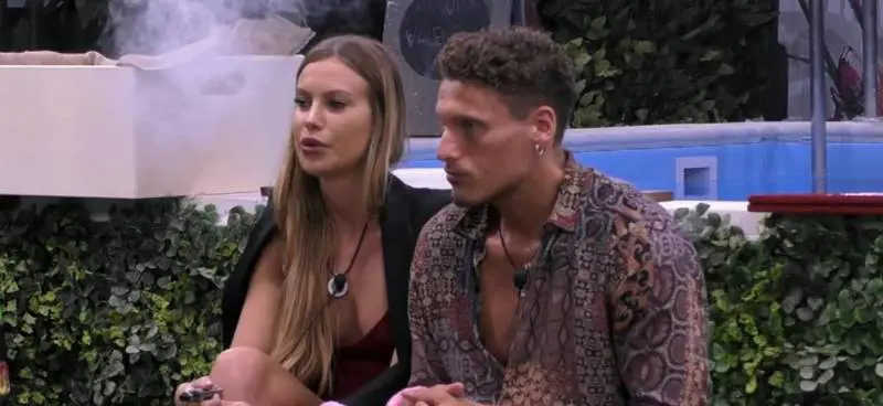 Gf, Taylor Mega rimprovera Gennaro: "Stai sempre dietro a Francesca"