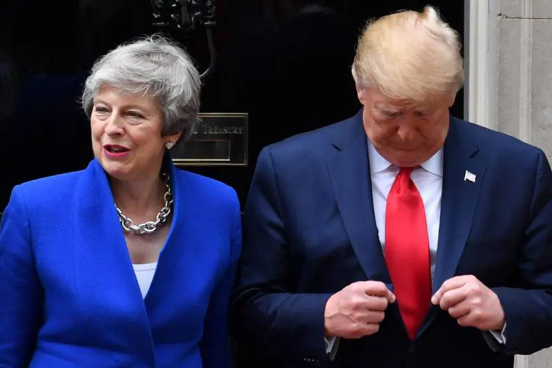 Trump spacca Londra e spinge sulla Brexit: "Accordo fenomenale"