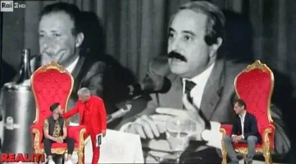 Realiti, insulti choc in diretta contro Falcone e Borsellino: la Rai apre inchiesta