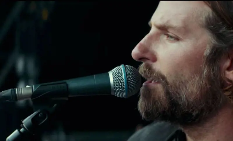 La vita di Bradley Cooper dopo la rottura con Irina: "Ottimista e rilassato"