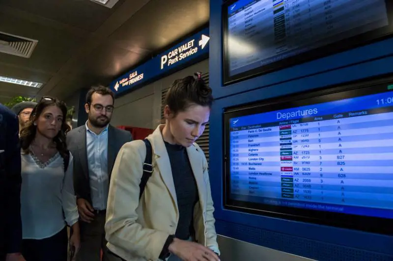 Meredith, Amanda Knox atterra a Milano: il ritorno in Italia
