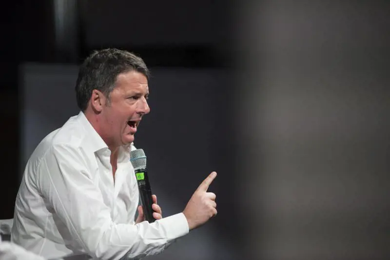 Renzi tende la mano a Grillo: "Votare subito è folle"