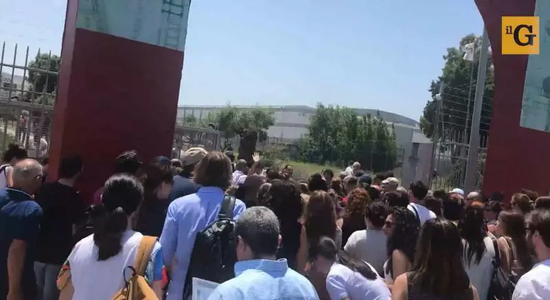 Concorso per navigator tra ressa, attesa e afa