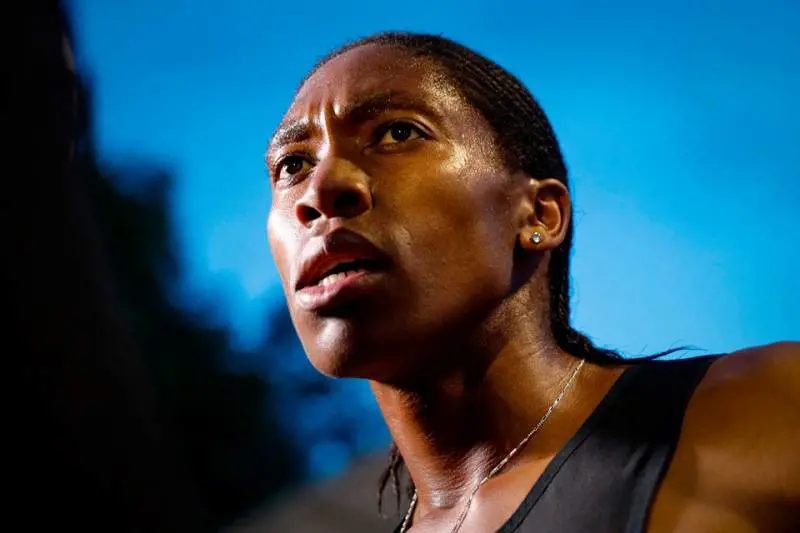Atletica, Iaaf in tackle su Caster Semenya: "Biologicamente è un uomo"