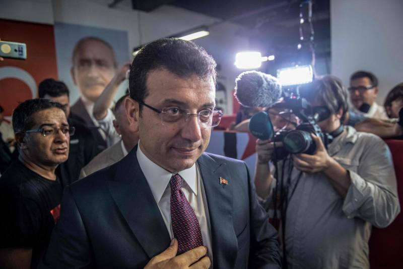Arrestato il sindaco di Istanbul Imamoglu. È tra i principali oppositori di Erdogan
