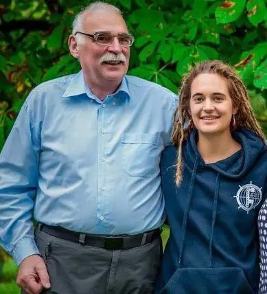 Il padre di Carola Rackete è un ex ufficiale esperto in sistemi militari