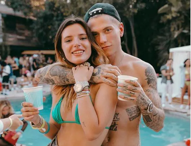 Bella Thorne e Benjamin Mascolo vacanze italiane a Capri