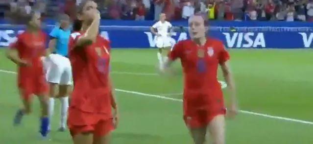 Mondiale femminile, Alex Morgan segna e prende in giro le avversarie