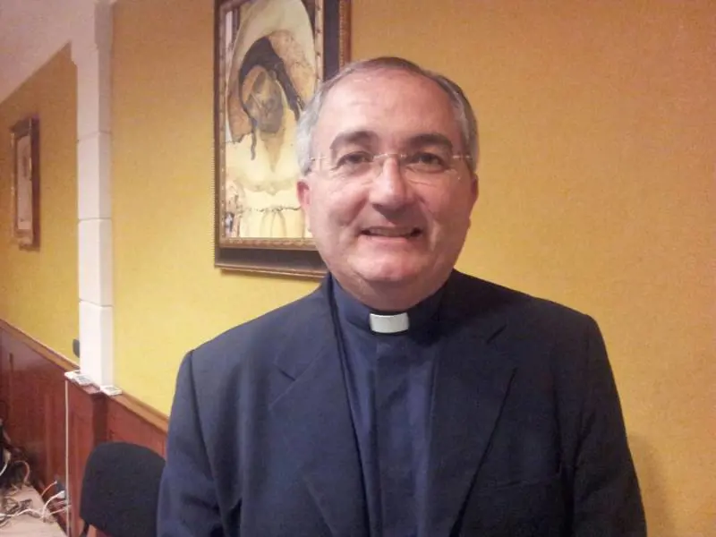 Marsala, parroco attacca la Lega durante la Messa ed è polemica. Lui si difende: "Ho solo parlato di accoglienza"