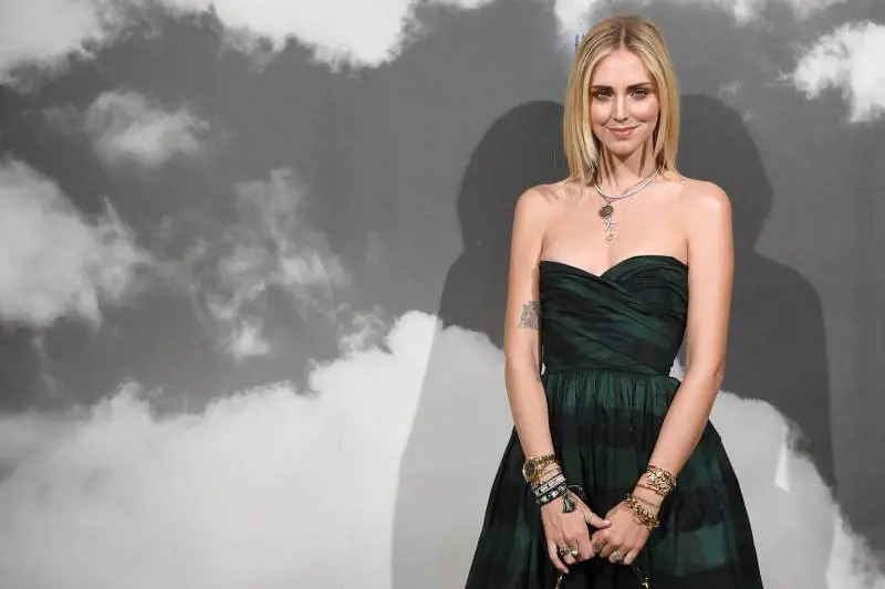 Chiara Ferragni insultata per strada: "Sembri una m... senza trucco"