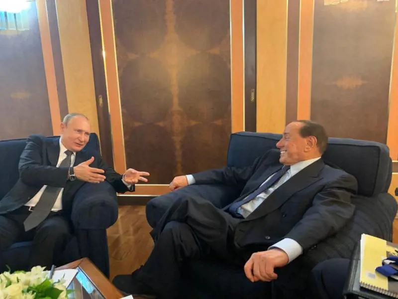 Silvio Berlusconi: "Putin mi ha assicurato che la Russia non ha dato alcun finanziamento alla Lega"