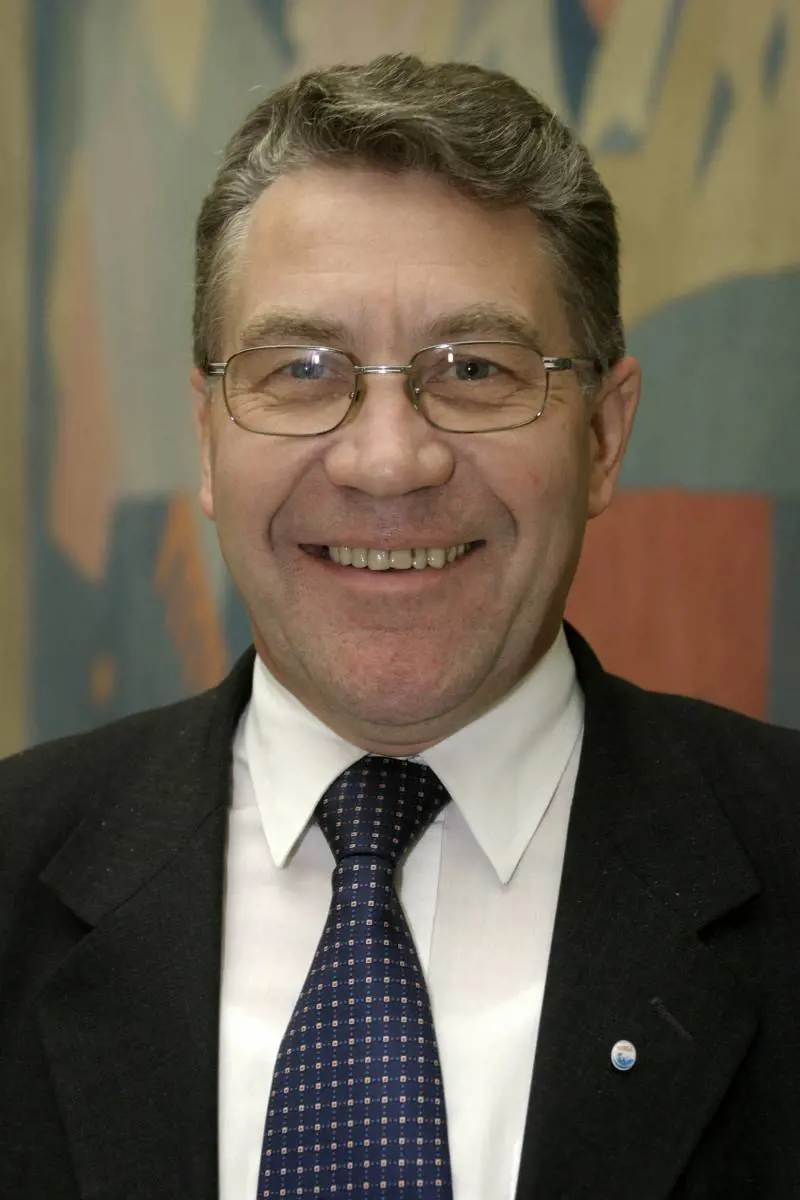 Abusi sessuali su richiedenti asilo: condannato ex ministro norvegese