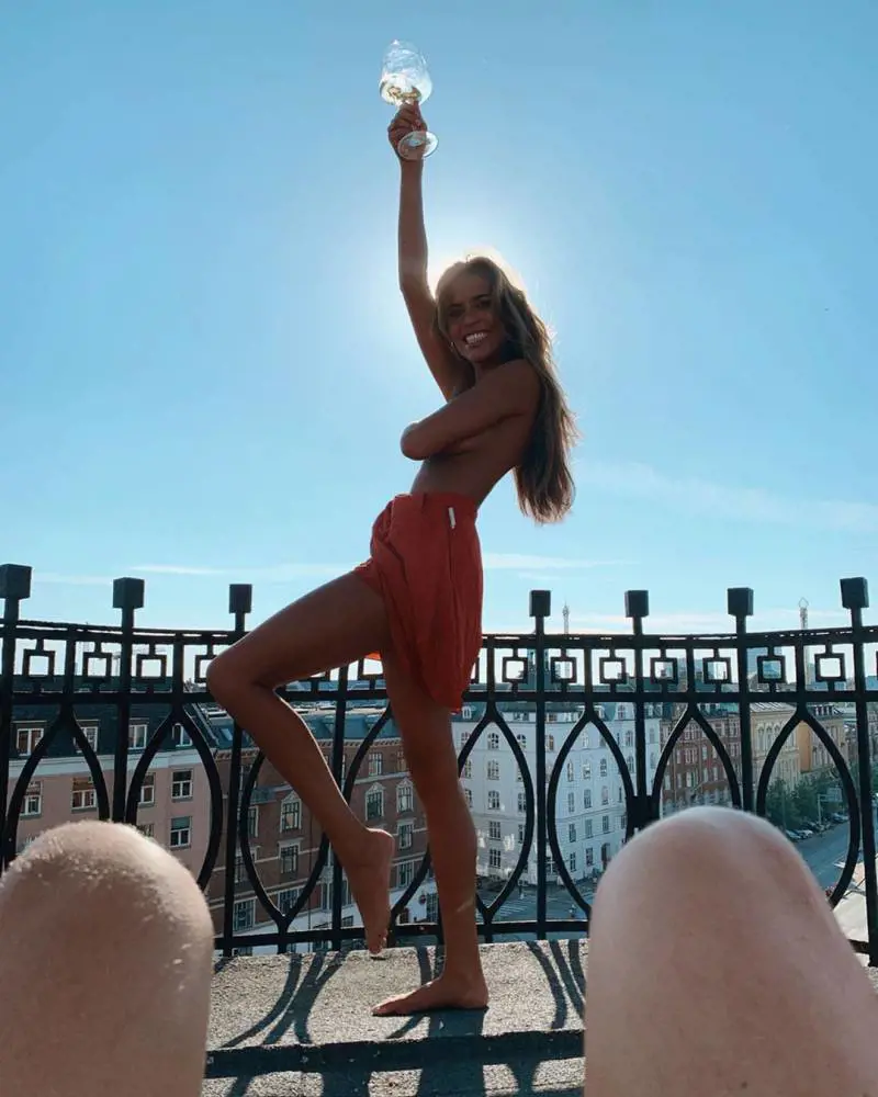Lady Bendtner festeggia l'anniversario con Niklas: follower scatenati