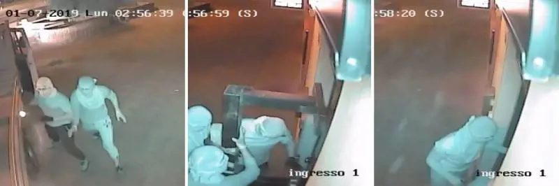 La tabaccaia rovinata dai ladri: "Da 6 giorni dormo in negozio"