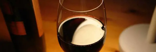 Vino adulterato, quattro aziende sequestrate nel Salento